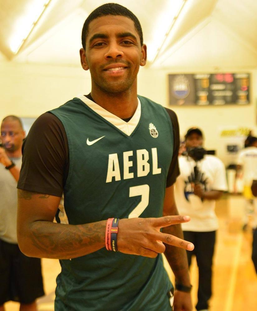 确实不赖东契奇！在湖人艾顿就是没有办法得到更多的球权支持？（东契奇并无过错！为何在湖人，艾顿始终难以获得更多球权？）