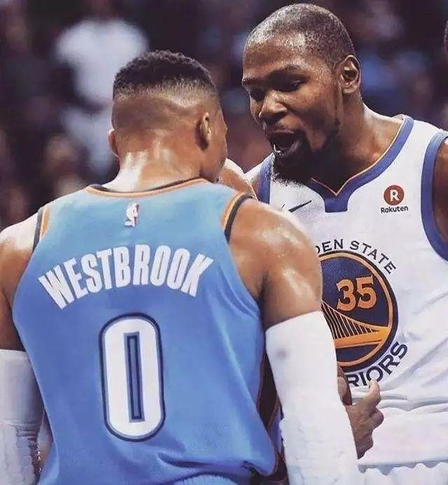 巴萨青训营中场人才井喷！拉马西亚再现黄金一代（巴萨中场新秀大爆发，拉玛西亚再造黄金一代）