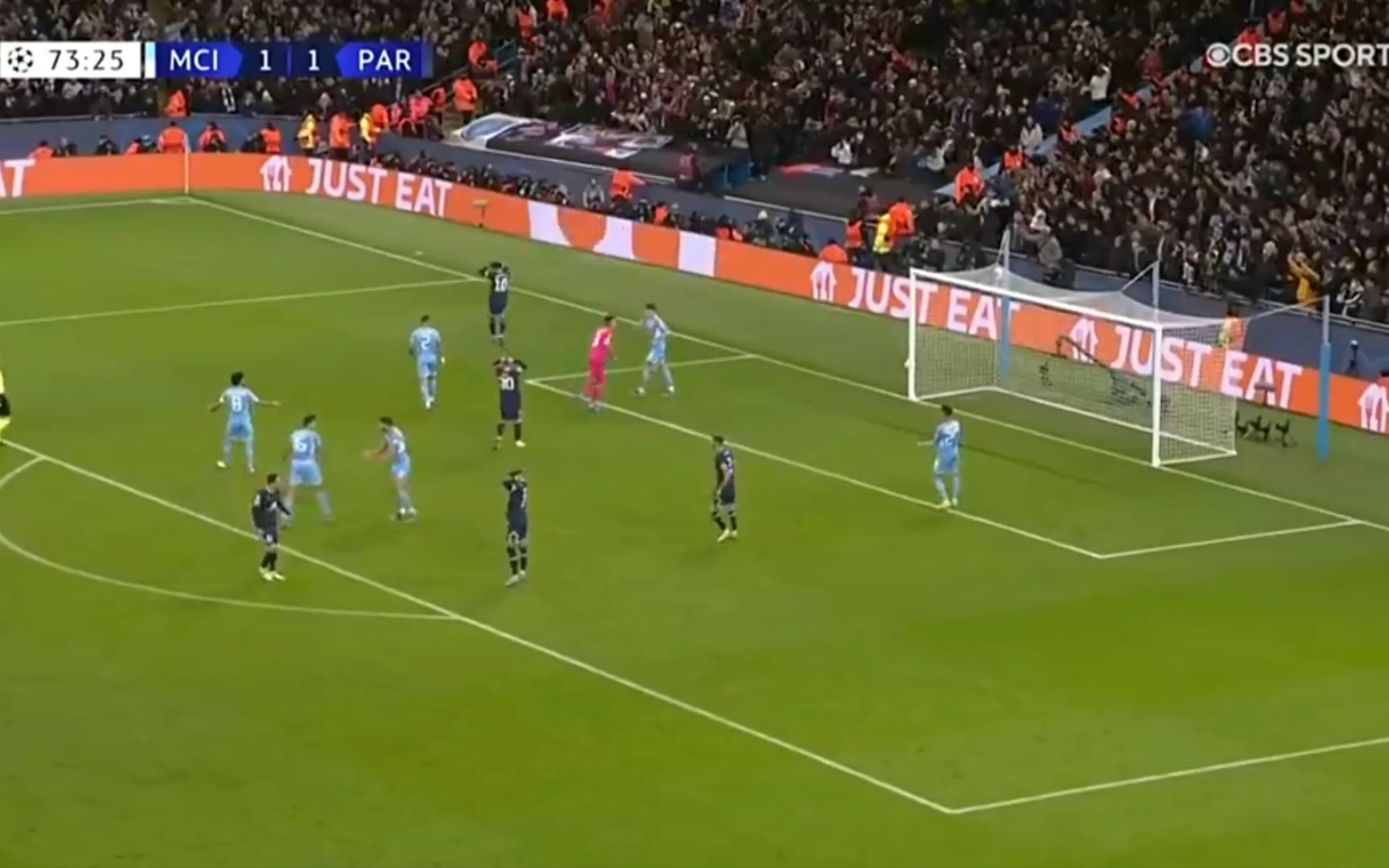 钟义浩：离冠军奖杯就那么近，现在还是难以平复自己的心情（钟义浩：冠军近在咫尺，如今仍难以平复心绪）