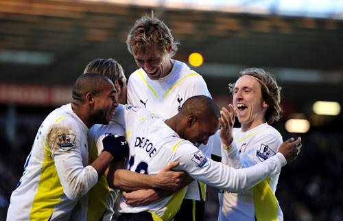 记者：森林穆里略、津琴科等多名伤员进入欧联名单，有望复出（记者：森林后卫穆里略、津琴科等多名伤员入列欧联名单，复出在望）