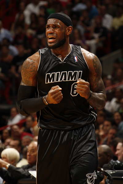 女排世锦赛新战报：中国2-1墨西哥，庄宇珊打疯了，女排要开门红（女排世锦赛快讯：中国2比1墨西哥，庄宇珊火力全开，力争开门红）