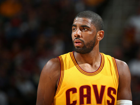 那不勒斯1-1爆冷，亚特兰大4-0大胜三连胜，拜仁客场险胜只赢一个（那不勒斯1-1遭冷平，亚特兰大4-0豪取三连胜，拜仁客场一球险胜）